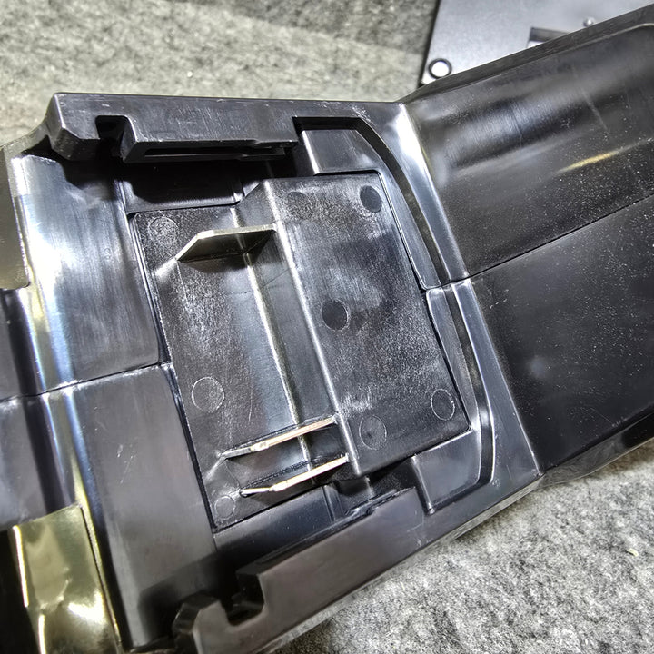 【中古品・充電器、バッテリ2個付き!】ハイコーキ(HIKOKI ※旧:日立工機) コードレスクリーナ R18DB(S)(2BG)【桶川店】