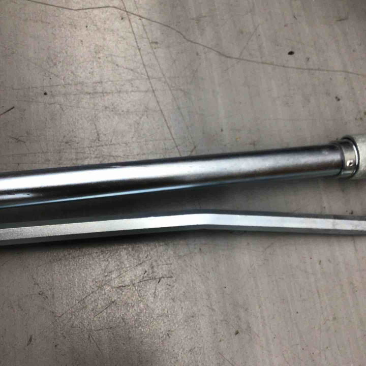 マンホールオープナー マンホールを開ける道具です メーカー不明【戸田店】