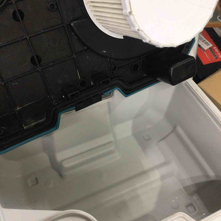 ★マキタ(makita) コードレス集じん機 乾湿両用 VC750DZ【町田店】