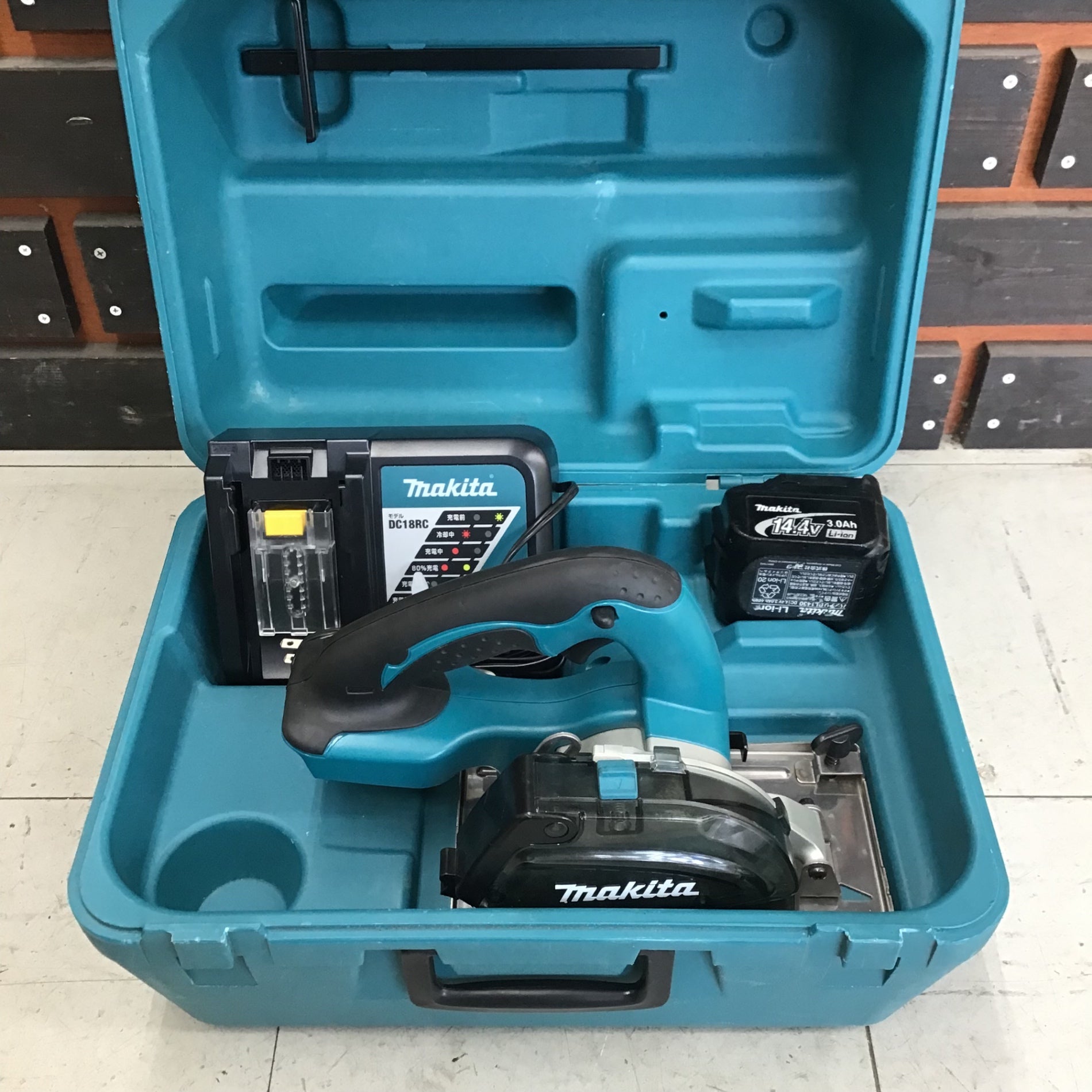 中古品】マキタ/makita コードレスチップソーカッタ CS540DRF 【鴻巣店