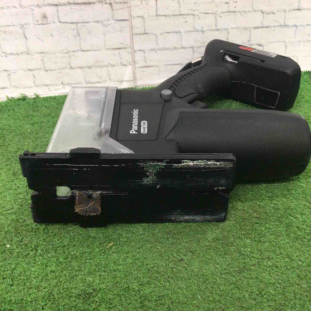 ◇パナソニック(Panasonic) コードレス角穴カッター 本体のみ EZ45A3X-B  ボードカッタ【町田店】