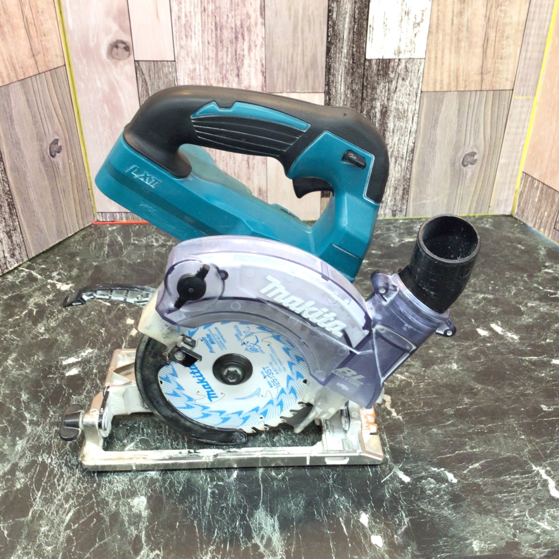 まきこ77 確認用(^^)/ Amazon | マキタ(Makita) 125mm充電式マルノコ 18V バッテリ・充電器