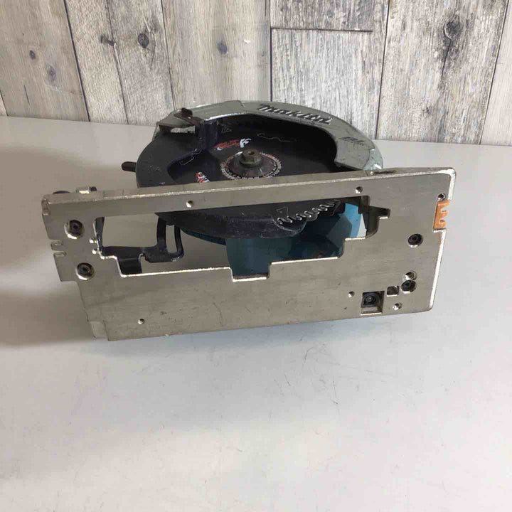 ★マキタ(makita) コードレス丸のこ HS611DZ【戸田店】