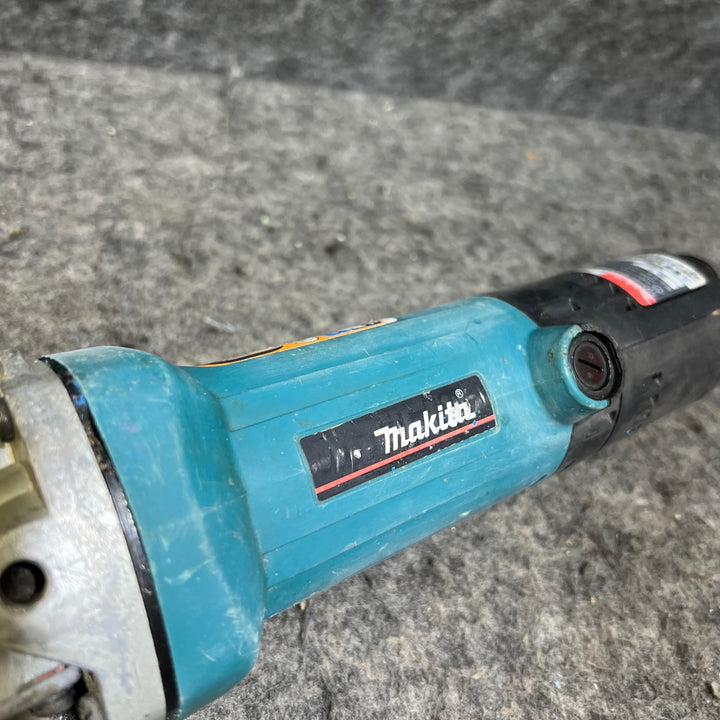 ☆マキタ(makita) ディスクグラインダ 低速高トルク ブレーキ付 100mm 9533BLA ※カバーなし 【桶川店】