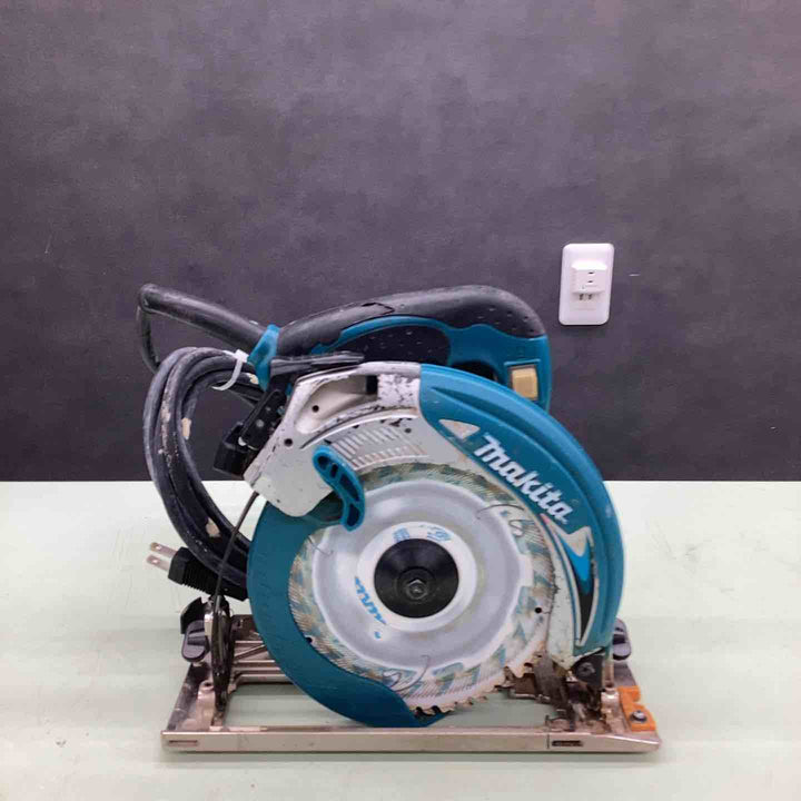 ★マキタ(makita) 電気マルノコ 5637BA ※刃の並行が1㎜ズレあり※【越谷店】