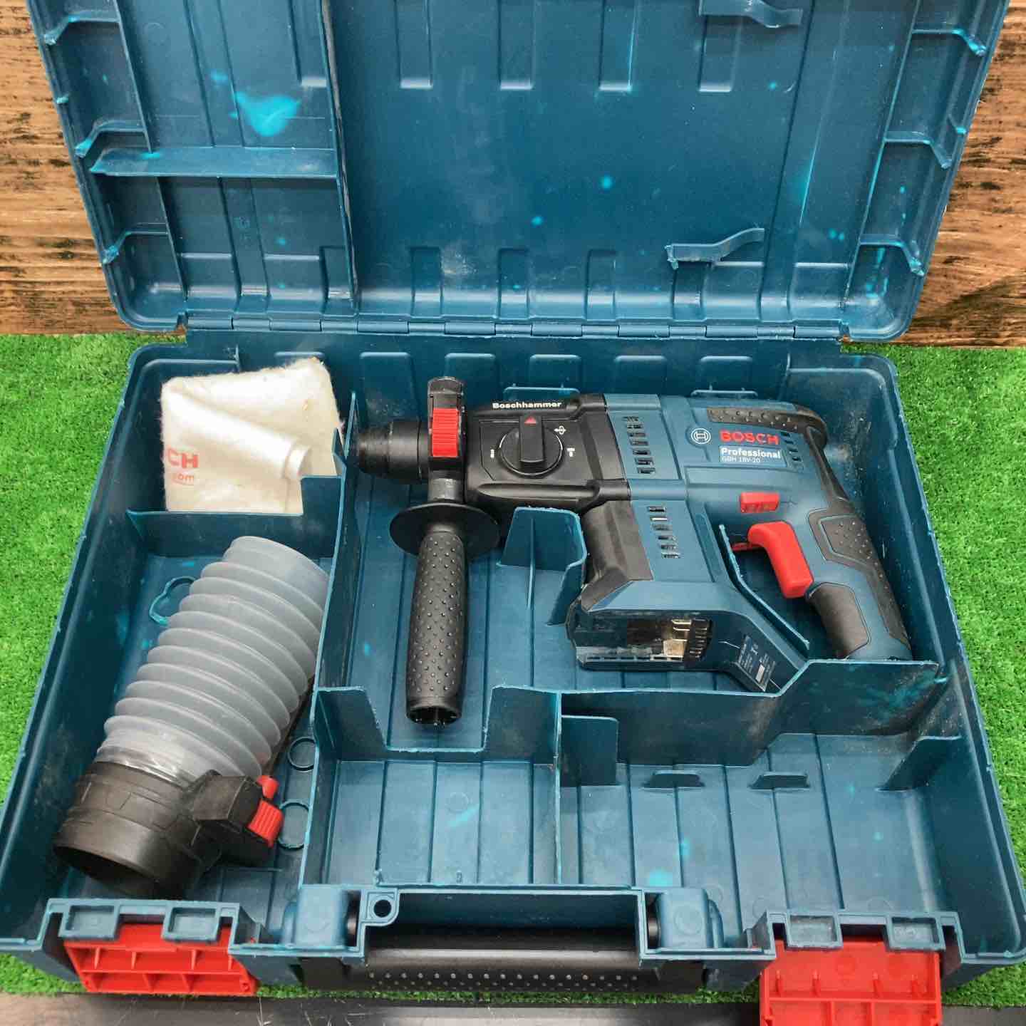 中古】ボッシュ GBH18V-20 ハンマドリル ケース・付属品付