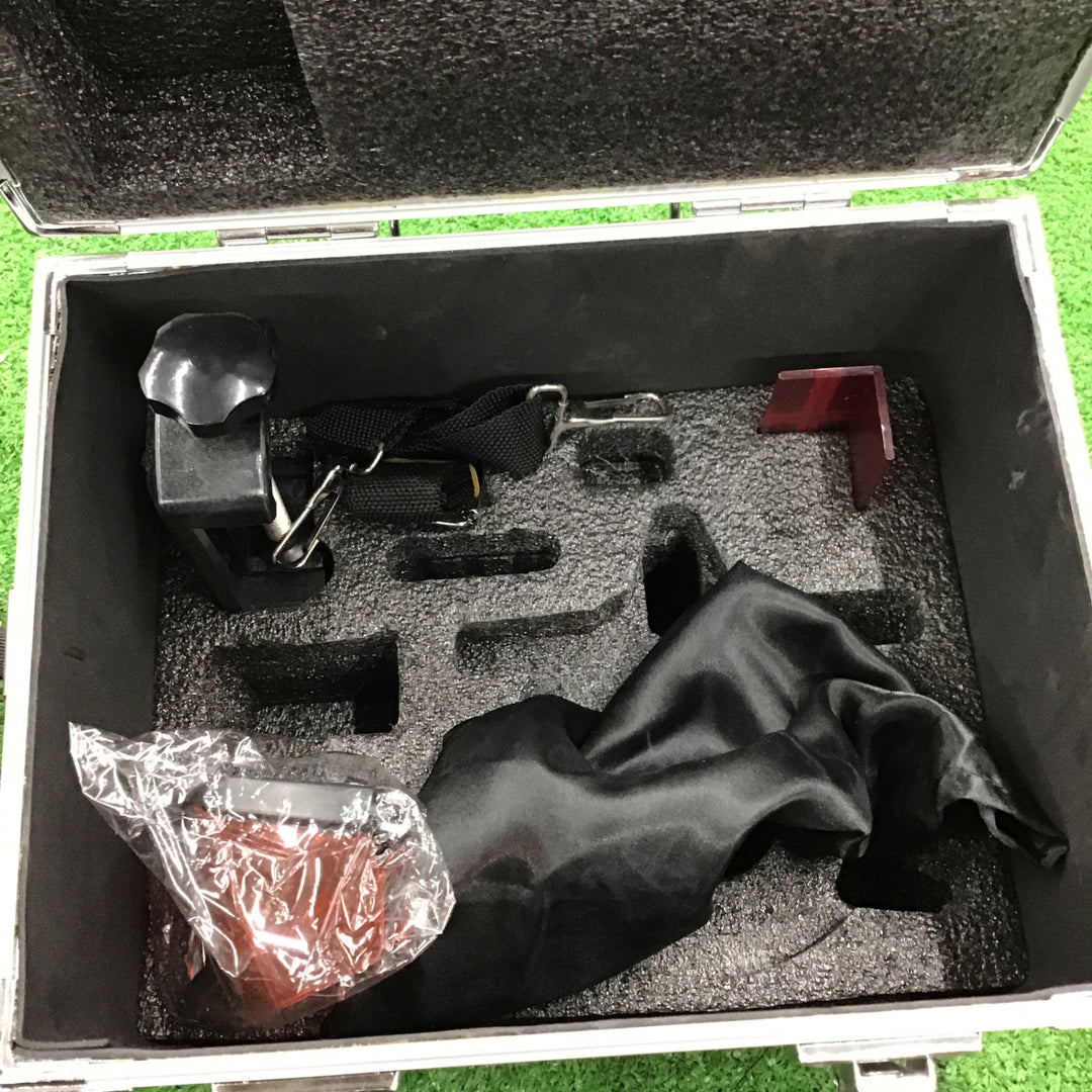 ○山真(ヤマシン) レーザー墨出し器(レッド) PM-6K 限定色【桶川店】