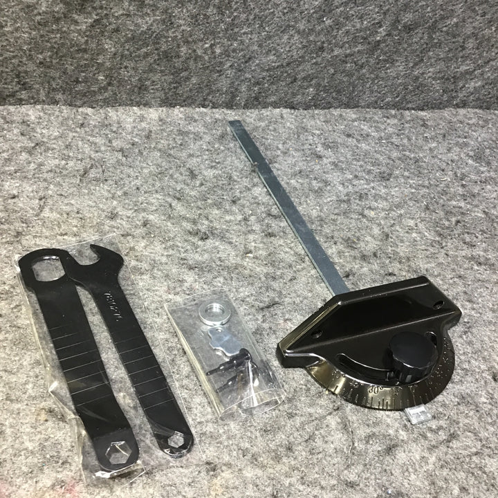 【店頭受取り限定・美品】マキタ(makita) マルノコ盤 2703 ノコ刃装着済み!【桶川店】