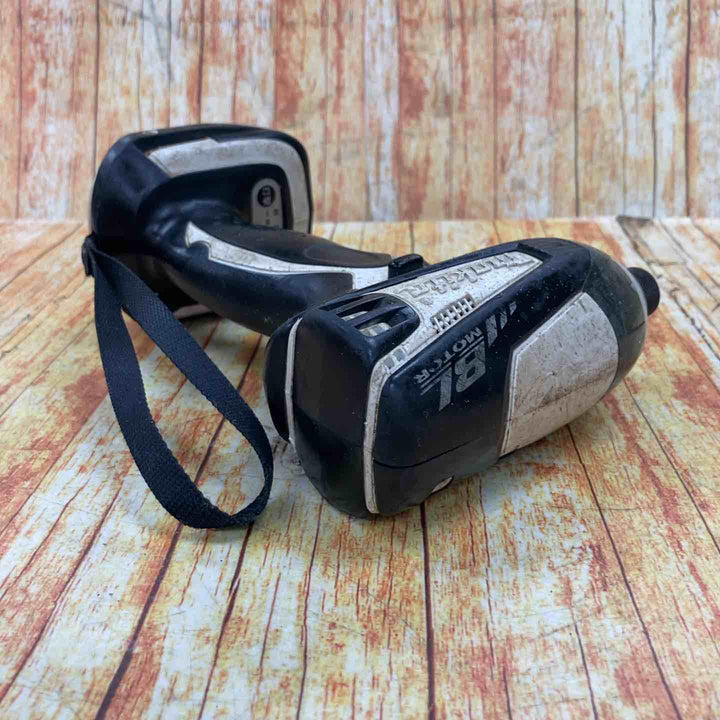 ★マキタ(makita) コードレスインパクトドライバー TD133DRFXW【川崎店】