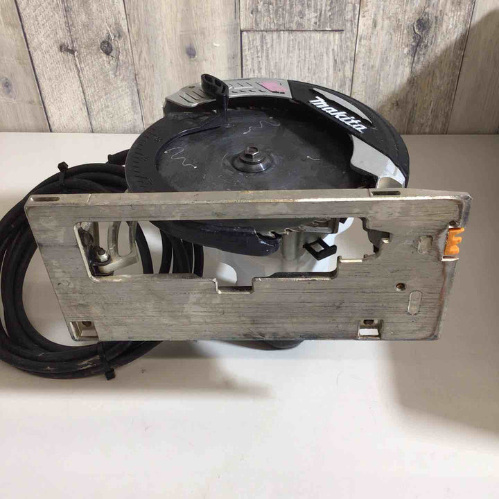 ☆マキタ(makita) 電子マルノコ 5732CW ※コード補修有、本体割れ有【戸田店】