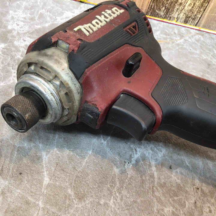 ★マキタ(makita) コードレスインパクトドライバー TD161DGXAR【八潮店】