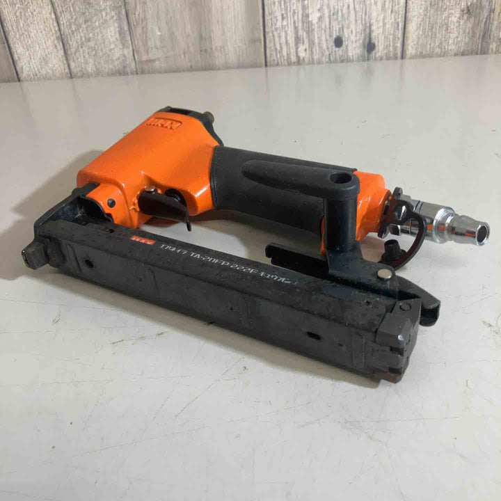 ◇マックス(MAX) 常圧エアタッカ F線ステープル用 (TA-20FP/222Fキュウオン)【戸田店】