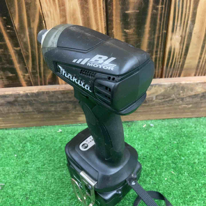 ★マキタ(makita) コードレスインパクトドライバー TD133DRFXB【桶川店】