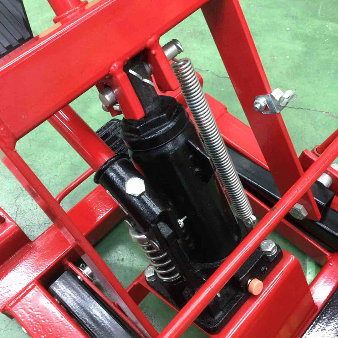 【中古・店頭受取り限定】 メーカー不明 バイクリフトジャッキ モーターサイクルジャッキ 耐荷重:680kg 【桶川店】