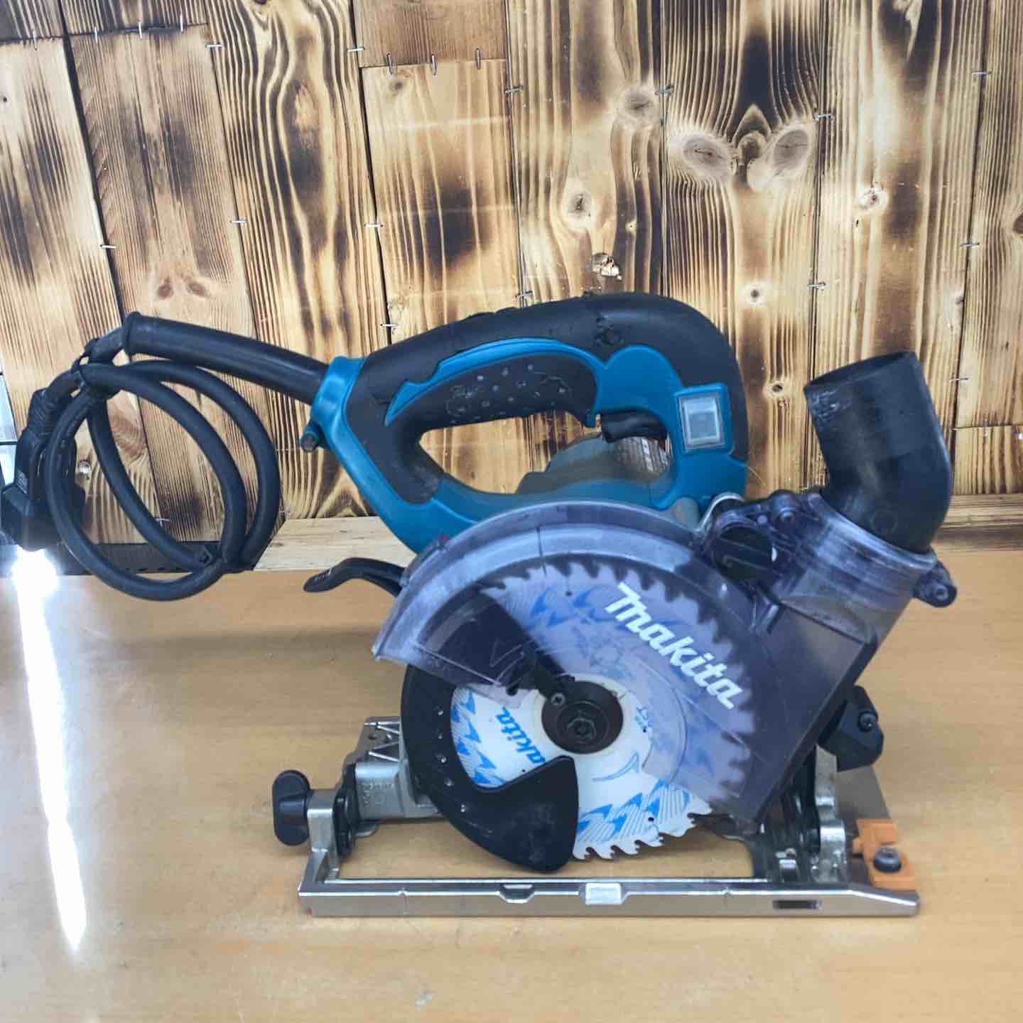 ★マキタ(makita) 防じん丸のこ KS5000FX ※刃カバー動き悪い※【越谷店】 ☆マキタ(makita) 防じん丸のこ KS5000FX ※刃カバー動き悪い※【越谷店
