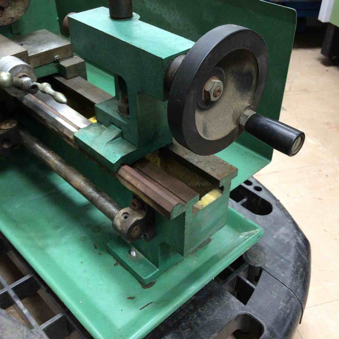 【店頭受取り限定】central machinery 卓上ミニ旋盤 33684【草加店】