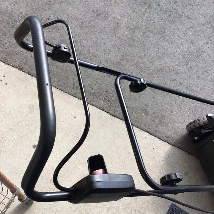 【店頭受取り限定】マキタ 充電式芝刈機 430ミリ MLM430D バッテリ付き 【桶川店】