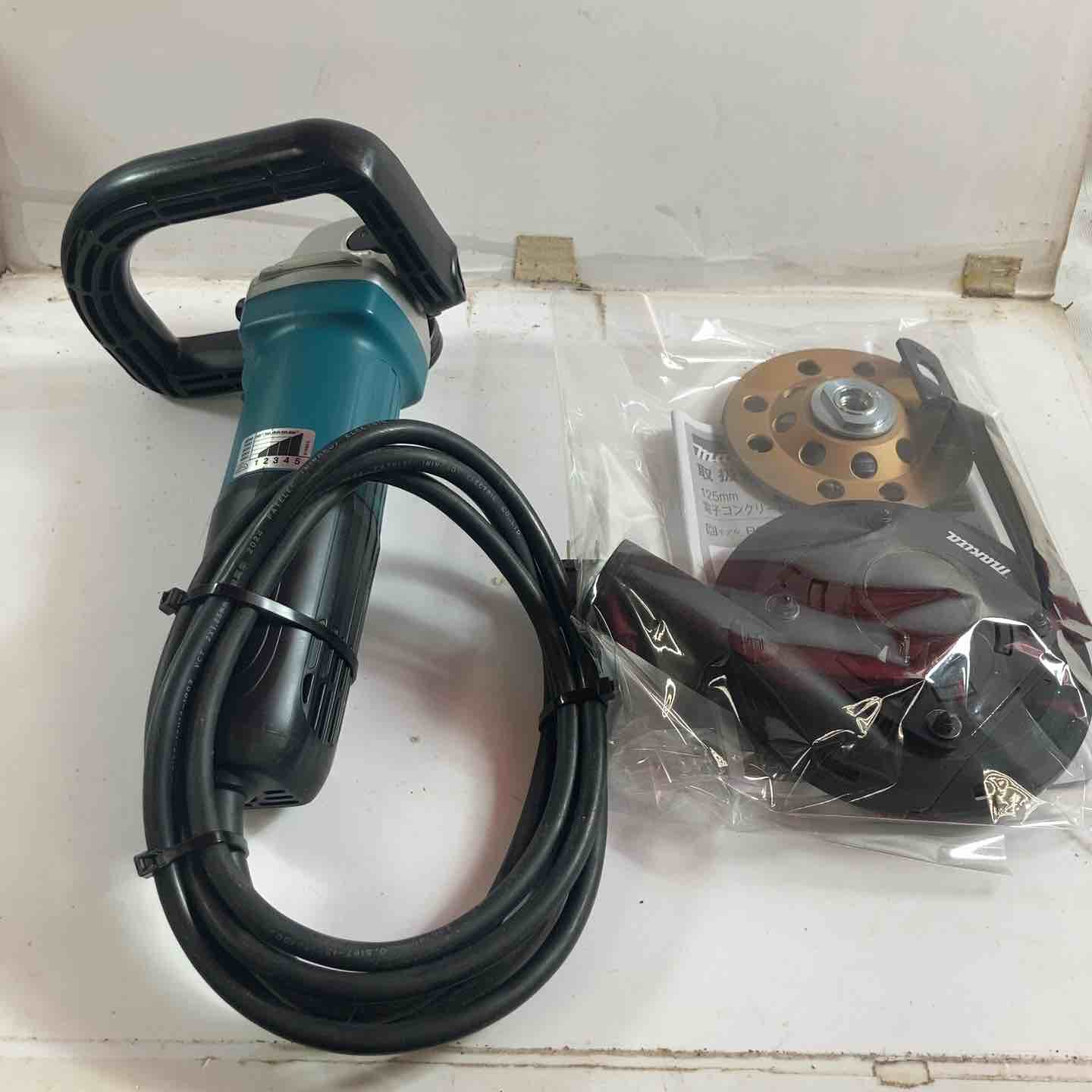 ☆マキタ(makita) 125mm電子コンクリートカンナ PC5010C【川崎店 ☆マキタ(makita) 125mm電子コンクリートカンナ PC5010C【川崎店