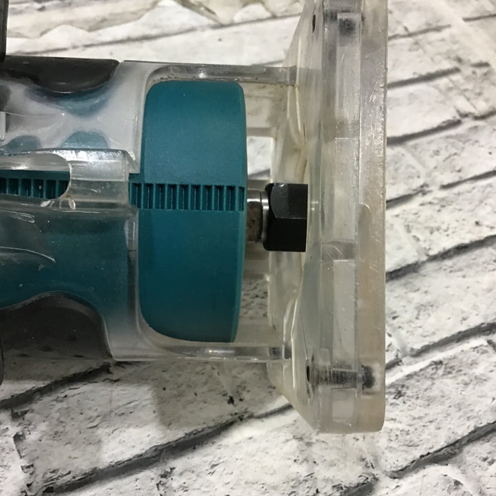 ☆マキタ(makita) 6mmトリマ 3709【川口店】