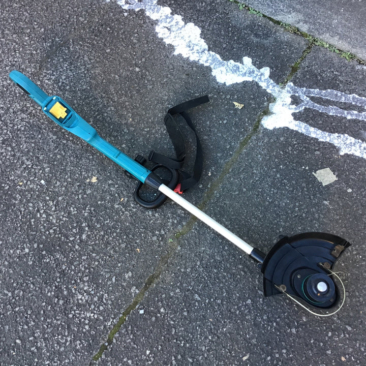 ☆マキタ(makita) コードレス草刈り機 MUR181DZ【所沢店】