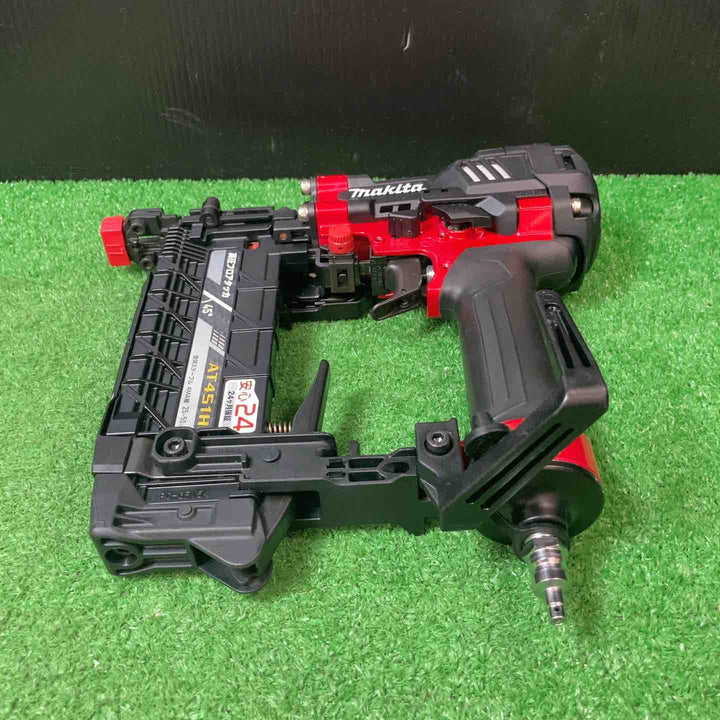 ★マキタ(makita) 高圧フロアタッカ AT451H【岩槻店】