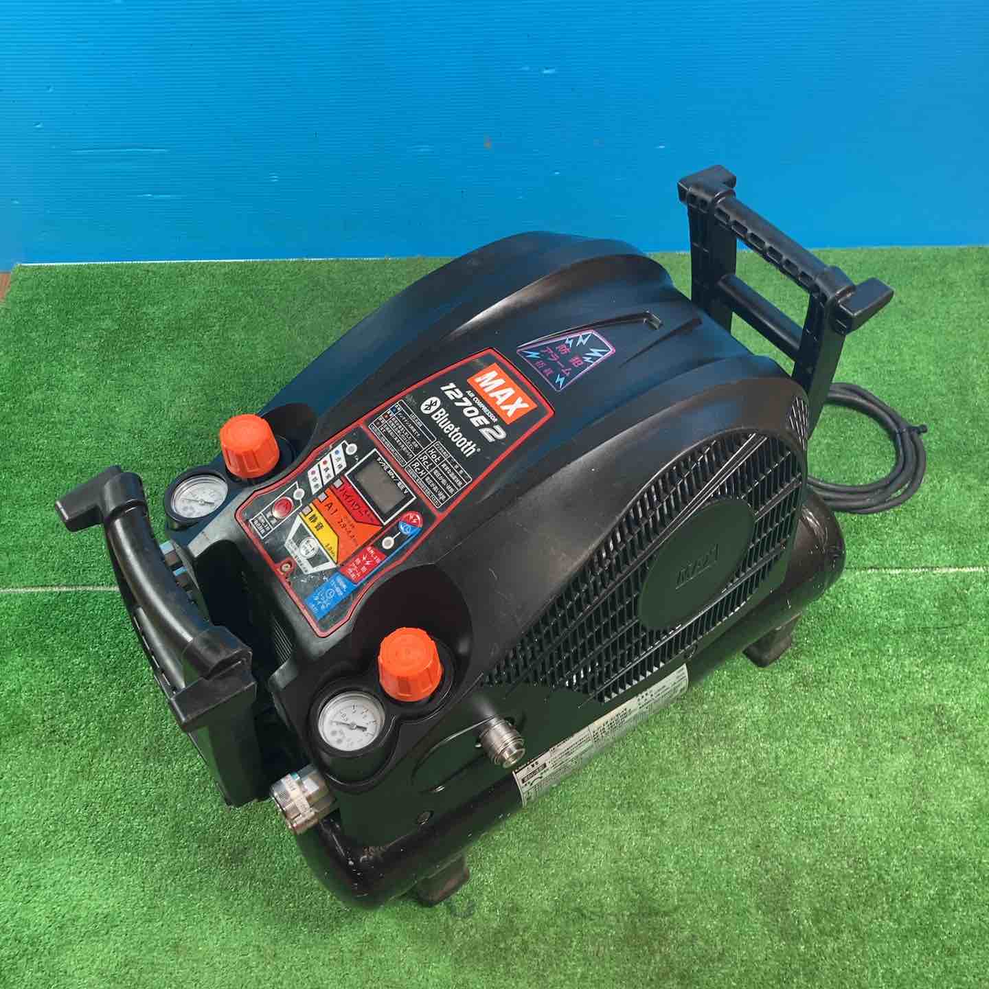 ☆マックス(MAX) エアコンプレッサー AK-HH1270E2_ブラック 充填時間約