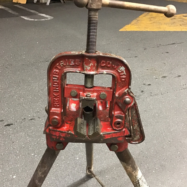 【中古・店頭受取り限定】 REX No1 パイプバイス 三脚付き 【桶川店】