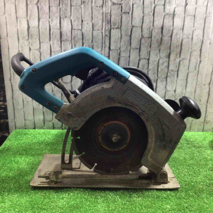 ◇マキタ(makita) 180mm カッタ 給水装置仕様 4107R ホース付き 【川口店】