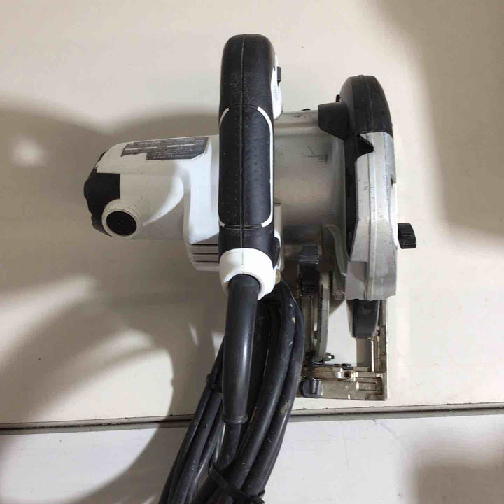 ☆マキタ(makita) 電子マルノコ 5732CW ※コード補修有、本体割れ有【戸田店】