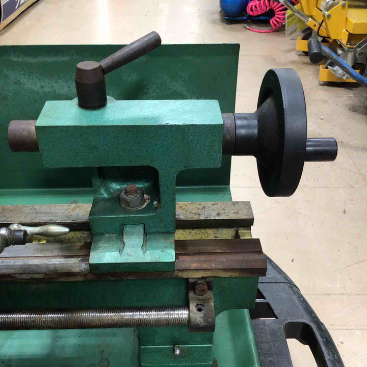 【店頭受取り限定】central machinery 卓上ミニ旋盤 33684【草加店】