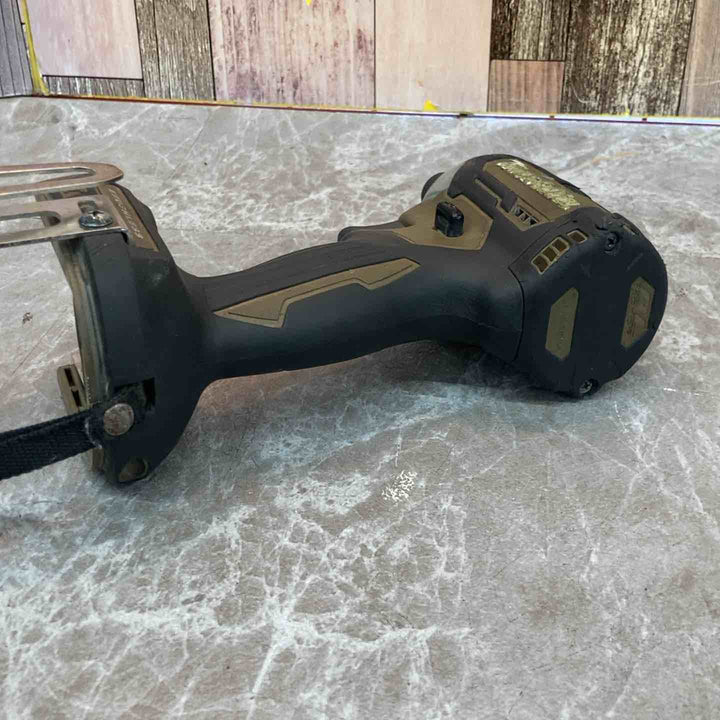 ◇マキタ(makita) コードレスインパクトドライバー TD170DGXAB オーセンティックブラウン【八潮店】