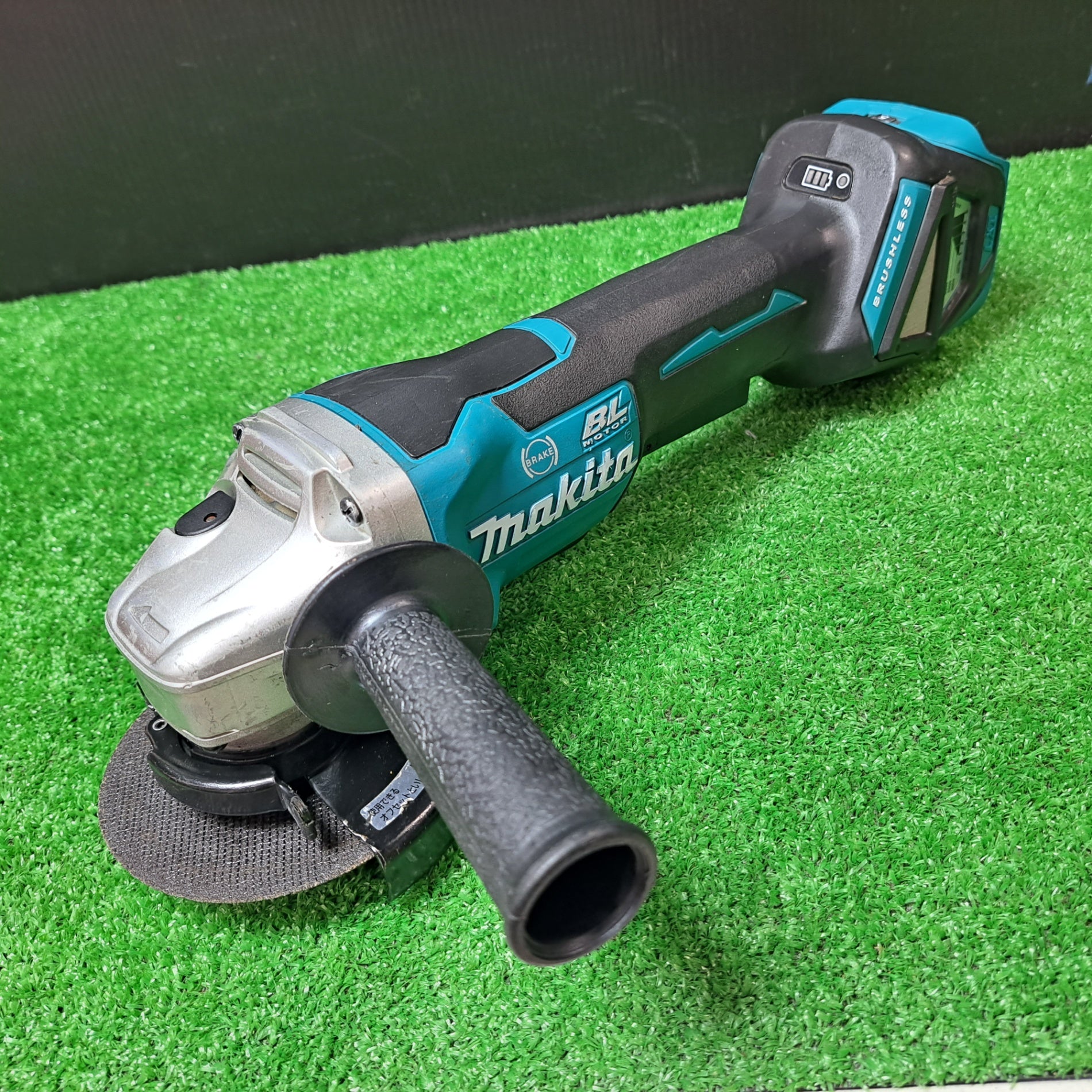 マキタ(makita) 100mmコードレスディスクグラインダGA408DRGX Amazon | マキタ(makita) 100mmディスクグラインダ 40Vmax 4Ah