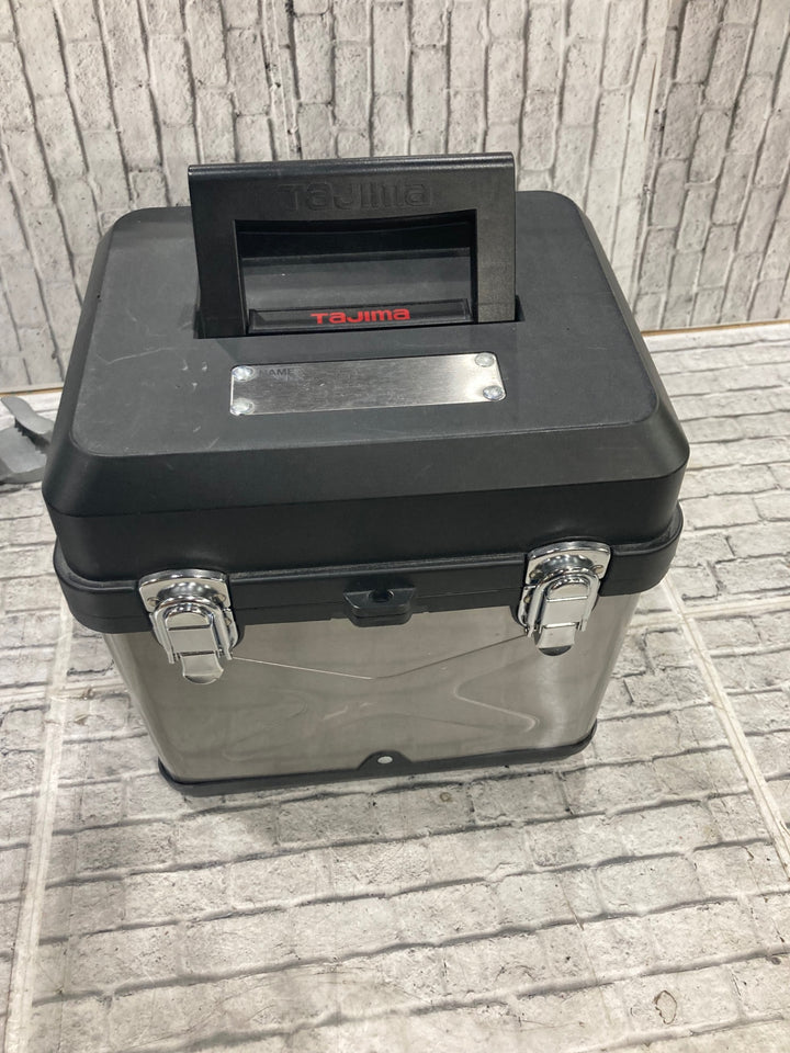 〇TJMデザイン レーザー墨出し器 ゼロブルー リチウム KYR ZEROBL-KYR 矩・横・両縦 鮮視度300のくっきりライン【川口店】