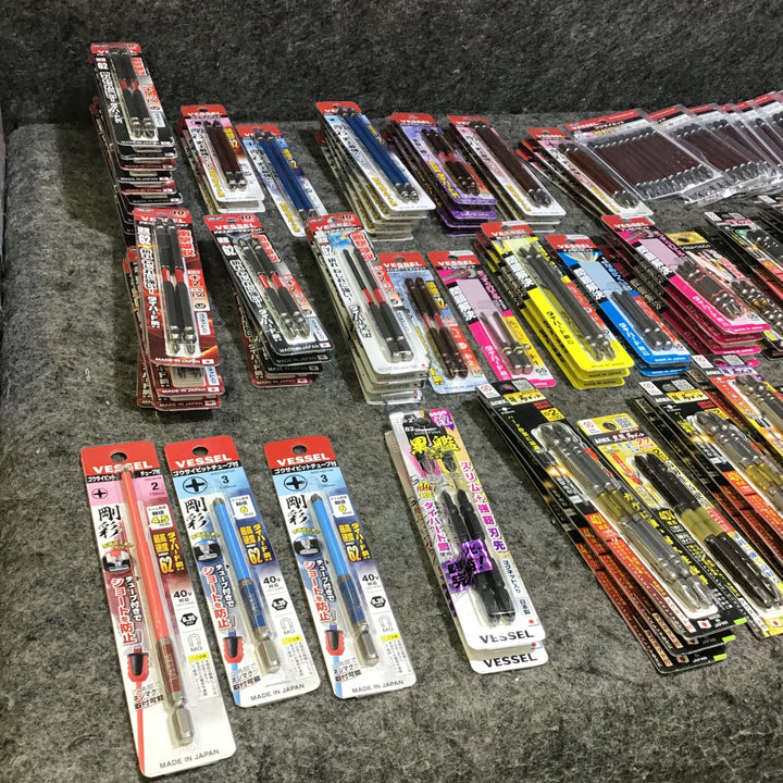 【未使用・大特価まとめ売り!】ビット約915本 211パックまとめ売り 六角軸6.35mm インパクトドライバー用 メーカー・サイズ・数量混合【桶川店】