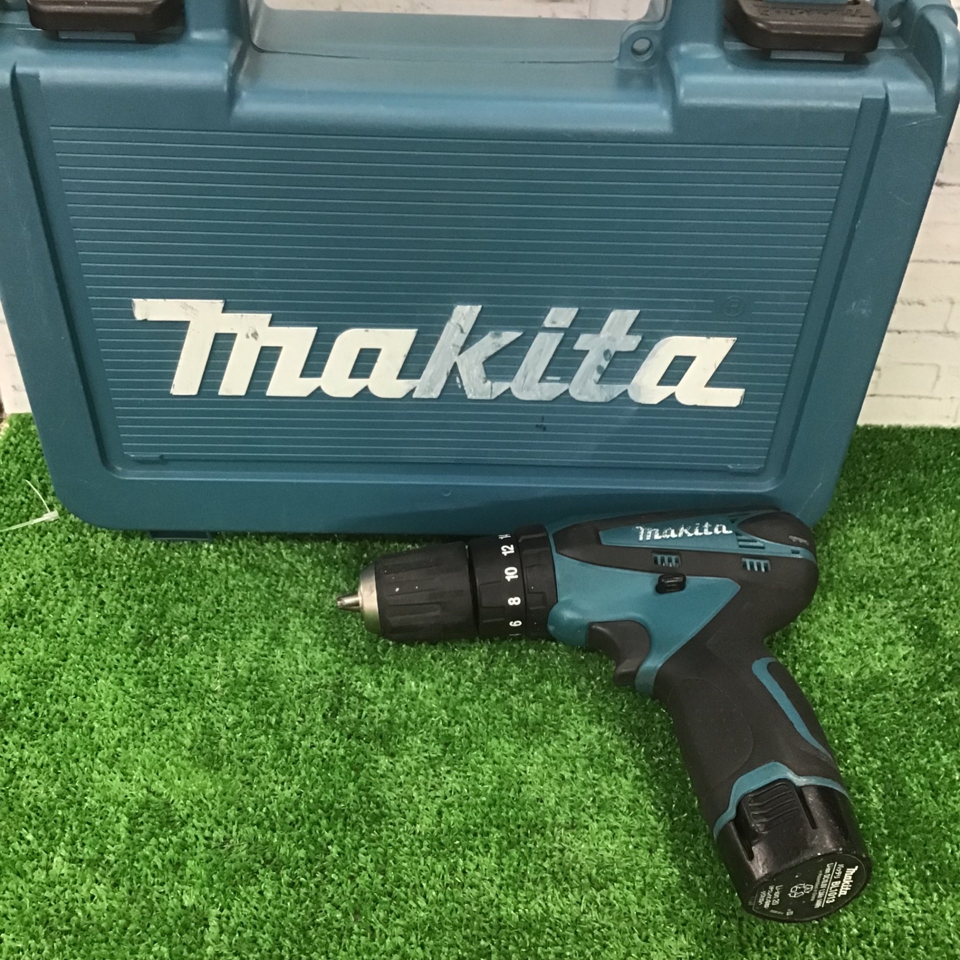 〇マキタ(makita) コードレス震動ドライバドリル HP330DZ【町田