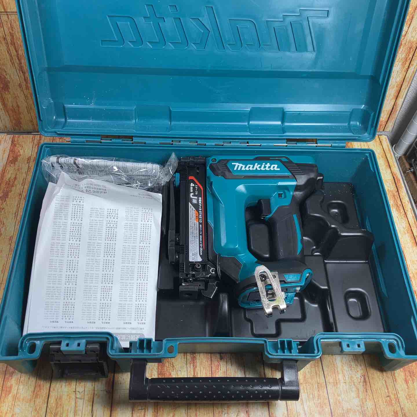 ☆マキタ(makita) コードレスタッカー ST421DZK【川崎店】 – アクト