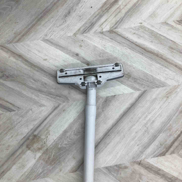 ☆マキタ(makita) コードレスクリーナー CL181FDZW【越谷店】