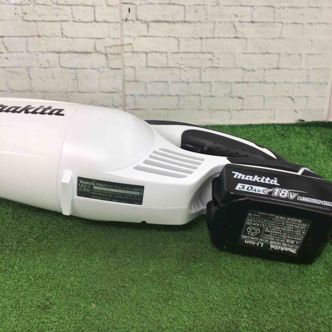 ◇マキタ(makita) コードレスクリーナー CL180FDRFW【町田店】