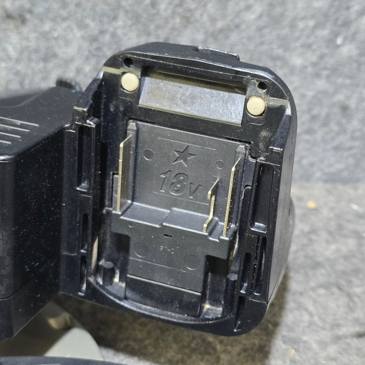 【値下げしました!中古・18V 3.0Ahバッテリ付き!】 マキタ makita 18V 125mm コードレス丸のこ HS471DZB 【桶川店】