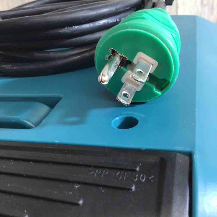 ★マキタ(makita) 集じん機 乾式 VC0840【戸田店】