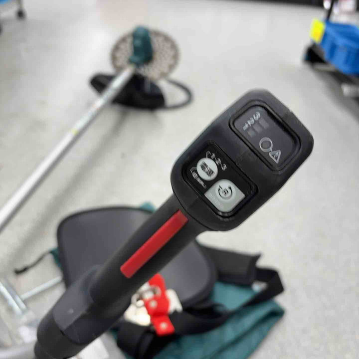 【店頭受取り限定】◇マキタ(makita) コードレス草刈機 MUR190SDZ【八潮店】