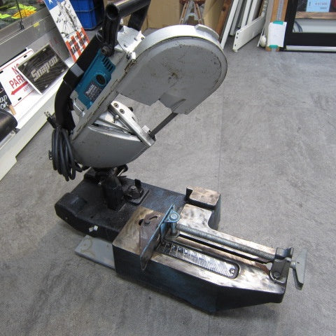 【店頭受取り限定】 マキタ(makita) ポータブルバンドソー モデル:2107FW【川崎店】
