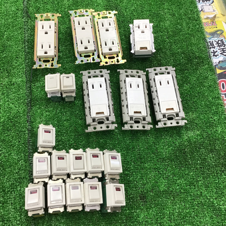 National ナショナル 埋込ホタルスイッチ WN5051 75個 WN5241、コンセントなど混在!【桶川店】