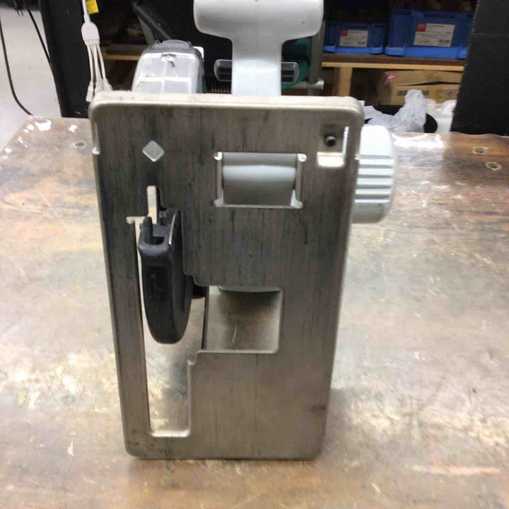 ◇パナソニック(Panasonic) コードレスチップソーカッター EZ4542X 本体 パワーカッター【戸田店】