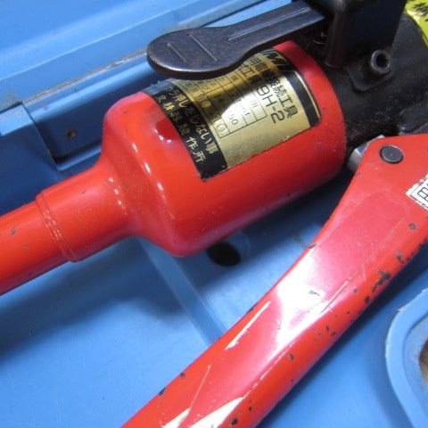 泉精器(IZUMI) 手動油圧式圧着工具 9H-2【川崎店】