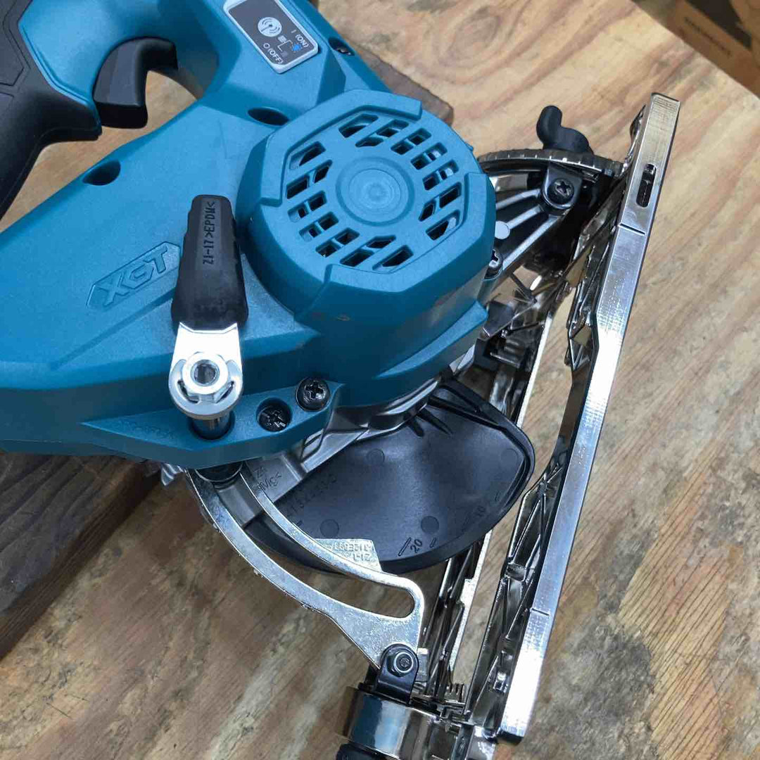 ★マキタ(makita) コードレス丸ノコ KS003GRDX【柏店】