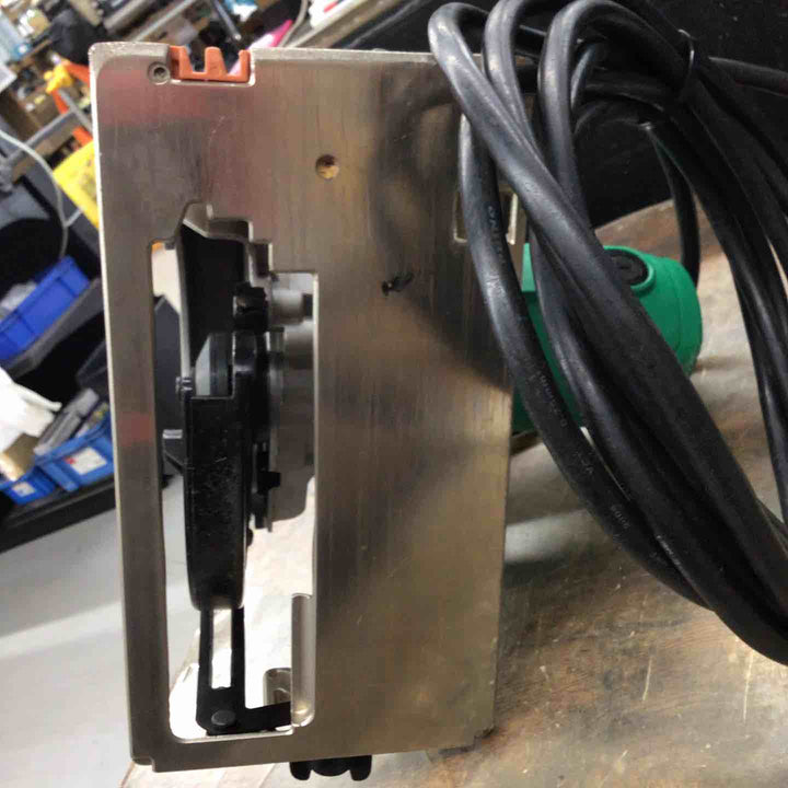 ◇マキタ(makita) 165mm 電気マルノコ M562【戸田店】