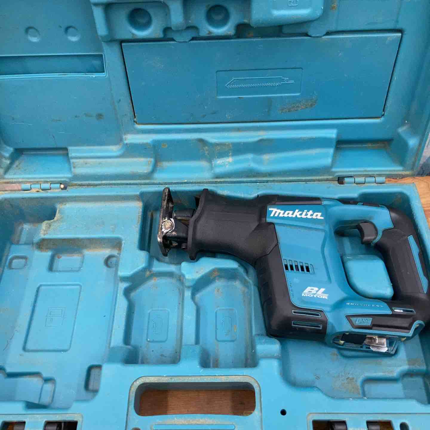 メソード演技　書き込み有り 中古品】☆マキタ(makita) コードレスレシプロソー JR188DZK 18V