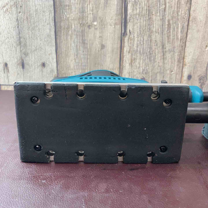 【中古品】 マキタ(makita) 仕上サンダ BO3710 【東大和店】