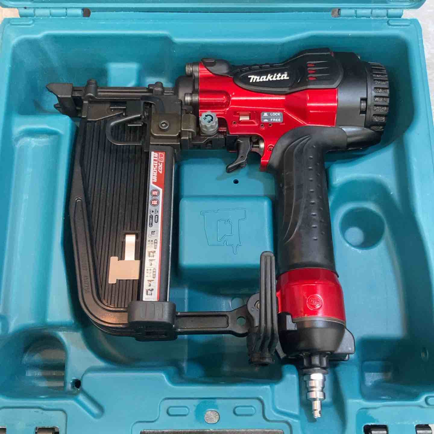 中古品】☆マキタ(makita) 高圧フロアタッカ AT1150HA【八潮店 